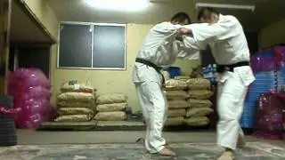 小内刈りから横巴投げ