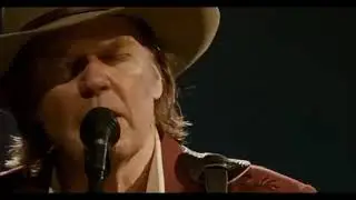 Neil Young - Old Man, Live at the Ryman Auditorium, Nashville Tennessee USA  2006