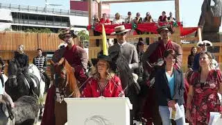 EQUILALAND Opening - Schauspielerin Marie B&auml;umer Er&ouml;ffnungsrede nach der Parade