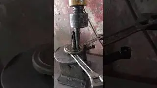 Открытие коленчатого вала мотоцикла вручную #shortsfeed #tranding #video