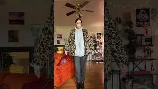 how to dress to attract a man