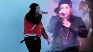 Live Female Rap Performance at Powerhouse Museum : MC Dazzle