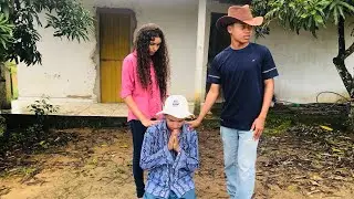 Homem Passar Por Necessidade Com Sua Esposa e Vai em busca de Melhoras