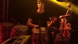Percuss&atilde;o Cover #5 Sorte Que C&ecirc; Beija Bem - Maiara e Maraisa