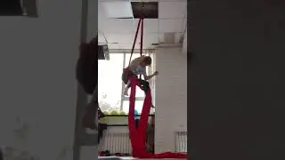 кувырок на полотнах #shorts #aerial #aerialsilks #fyp #gymnast #acrobat #foryou #fypシ