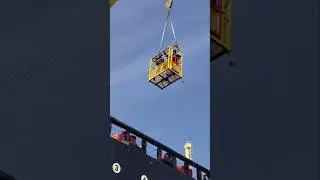Its me!Gaallo telinattunde!Man basket Crew Transfer from Merchant Navy ship to Tug Boat!Safety first