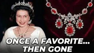 The Jewels That Didn&rsquo;t Just Disappear: Elizabeth II&rsquo;s Silent Strategy