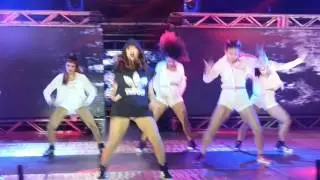 HOLY GRAIL - Lali Esposito ( Luna Park 19/03)
