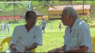 Altair: Corpo de menino e futebol de zagueir&atilde;o.