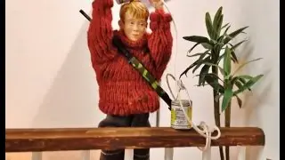Live Action Home Alone Paint Buckets Scene Action Figures