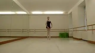 Ilina Eder-Small ballet jumps