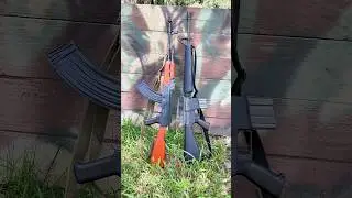 AK vs. M16