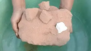 ASMR very soft sand 🤎 Crunchy paste play dusty dipping crumble in 🌊🥶