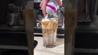 the best iced caramel macchiato 🤍💫🤎 / home cafe #shorts