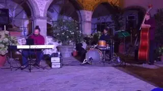 Skanderbeg 3io jazz (Che' calore) Pino Daniele