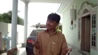 Funny pakistani guy making fun of karachi's