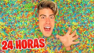 24 HORAS EN BA&Ntilde;ERA LLENA DE PELOTITAS DE GEL !!