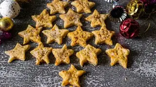 Savory Cheddar Rosemary Christmas Shortbread Cookies Recipe | Star Cookies with Cheddar and Rosemary