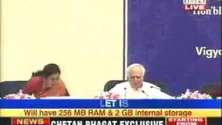 Ubislate - Aakash tablet  CNN IBN_03.42pm_Oct05_01min 50sec.mpg