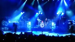 Paramore - Pressure [LIVE in Warsaw, Poland] HD multicam | napisy PL