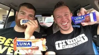 Honest Reviews: Luna Whole Nutrition Bar - S'mores, White Chocolate Macadamia and Chocolate Cupcake