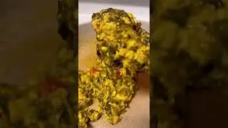 Cheesy callaloo and eggs 100%plantbased #food jamaicanbreakfast #vybzkartel #masicka #alkaline