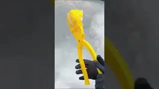 FREEZER FROST ASMR | ICE EATING | ODDLY SATISFYING #asmr #ice #frezzerfrost #iceating #calmingsound