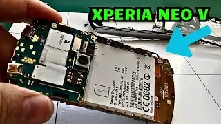 Sony Ericsson Xperia Neo V – Demontaż i Naprawa (2011)