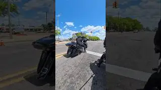 Harley guy does rolling burnout at stoplight #detroit #harleydavidson #gsxr600 #detroit #7mile #fyp