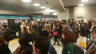 Montreal metro is out of control at peak hour!