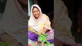 আপনি যারে অবহেলা কইরা ফালাইয়া দিবেন কেউ একজন তারে যন্ত কইরা ভালোবাসায়া বুকে নিবে ❤️