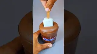 Ice Cream & Snickers Chocolate Dipping
