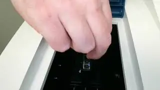 Watch a demonstration of NanoCuvette One&trade; with a VWR V1200 instrument