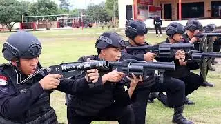 Latihan PHH dan Den 45 Batalyon C Pelopor Sat Brimob Polda Sumut