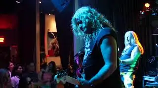 Rock'n'Taco/Roswell GA - Aunt Betty performing Crazy Train by Ozzy
