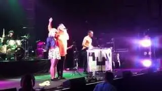 Look at Me Now featuring Stephanie Williams and Amy Heidemann of Karmin