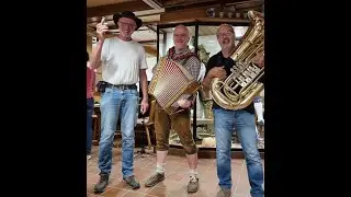 Wirtshaussingen mit dem Rucksackmusikanten Oberelsbach 6.12.23 Mix