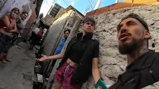 Recorriendo pasillos PROHIBIDOS para extraños, si no sos de acá te Roban. Villa ITATI, segunda parte