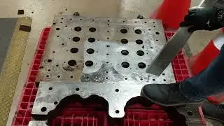 Cold Jet Dry Ice Blasting - Clean Grease, Oil, Plastic & Rubber (Plastic Industry)