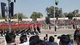 Our country's soldiers parade on the path of their duty at Delhi India Gate Parliament Street