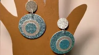 How to create a beautiful pair of glitter paper earrings using 3 circle punches 