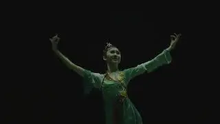 🎬🌈🌞中国古典舞《彩剧动离夏》秦飞瑶饰演。Pretty Chinese Classical Dance and Agradable Instrumental Chinese Music. 🌻🌾💃🍃🌺
