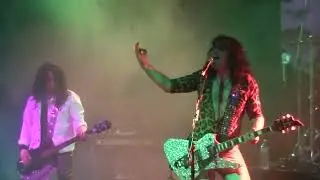 One Live Kiss en vivo en Acatraz 07/12/2013 Parte 2.