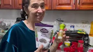 Probando deliciosa natilla sabor coco de Tiendas Isimo, perfecta para navidad!! 🎄 