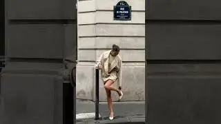Bare legs and big coats; my favourite look this season #autumnfashion #autumnoutfits #fallwinter2023