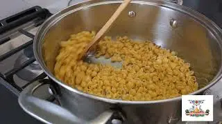 #hoy tony cosinando una sopa de car