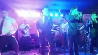 Erik Allison- en los Super Mara- Quiereme