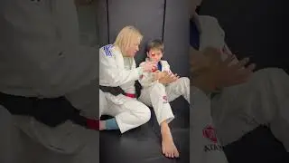 А иначе для чего тогда быть детским тренером?😁