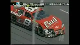 2006 DirecTV 500 - Early Multi Car Crash