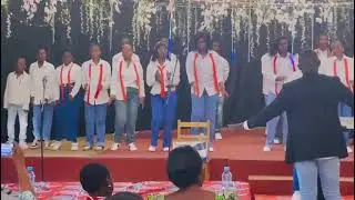 O SAFA/ CCRU/BUGABO DANS UN CONCERT